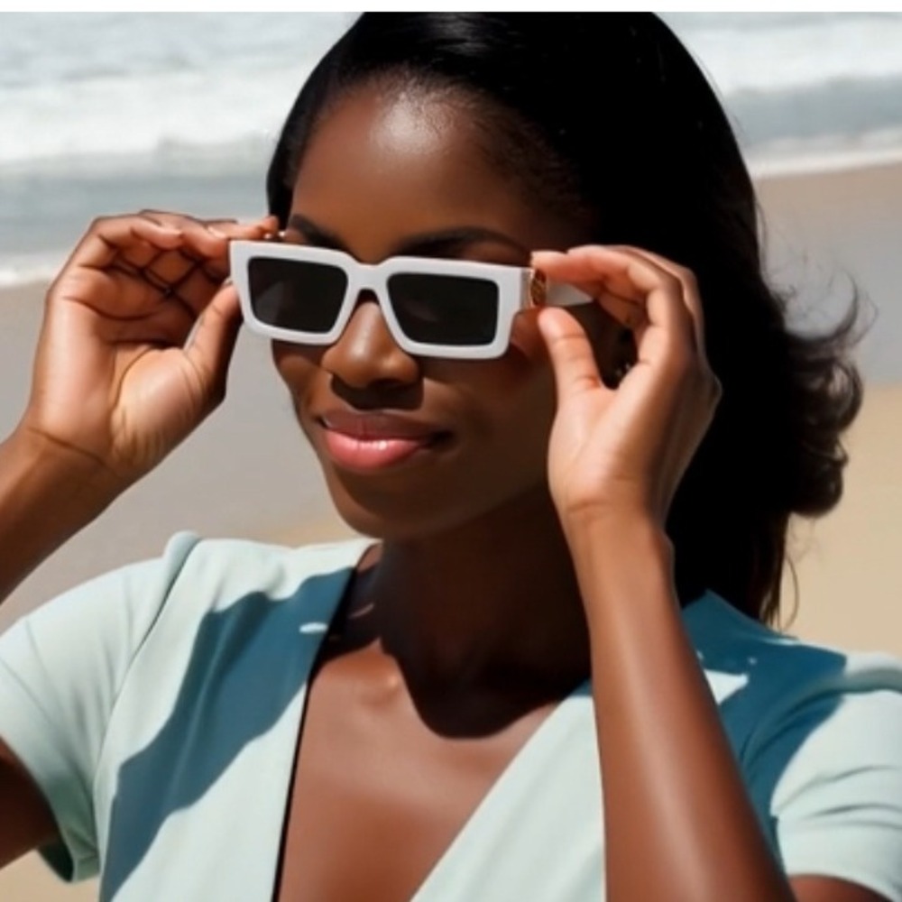 Women Square Sunglasses White Frame Black Lens Gold 100% UV Protection‎